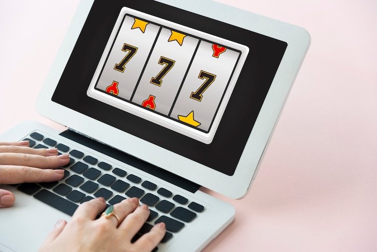 cadas mobile app interface showing live-dealer tables and slot games